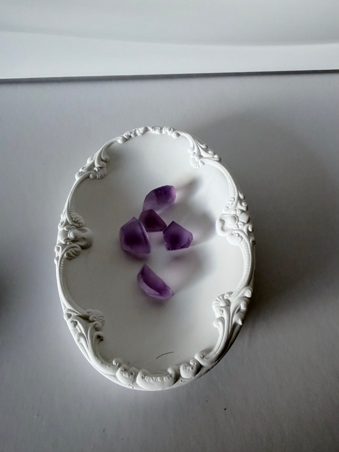 Rose de France amethyst polished gems